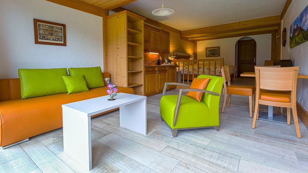 Studios Bellevue Charmey Kamer foto